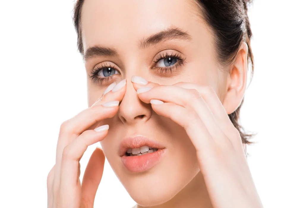 تورم الانف من الداخل